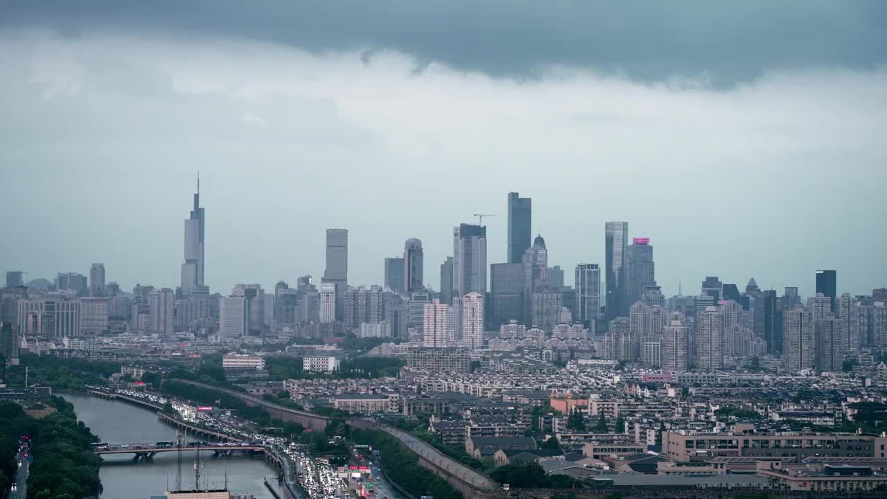 多云天气的南京城市新街口视频素材