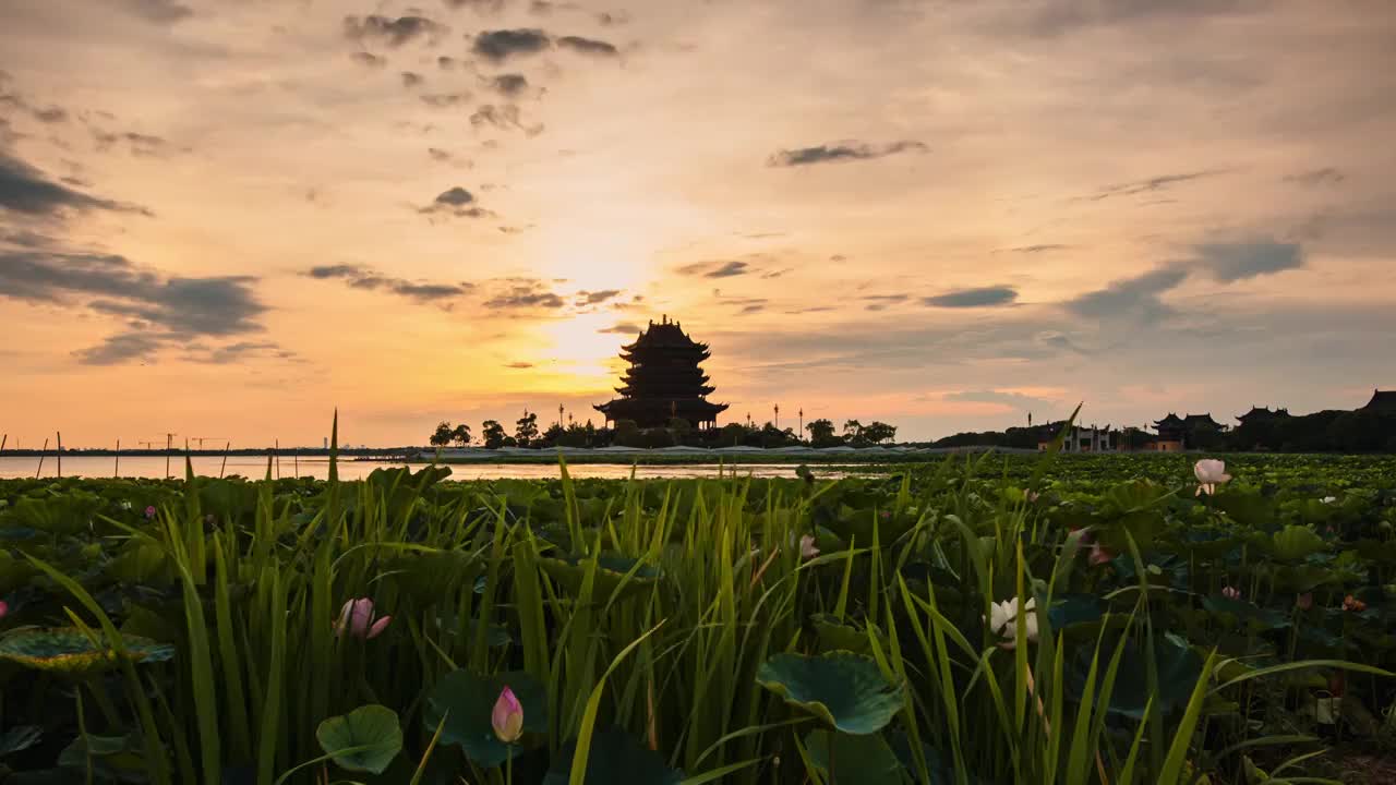 阳澄湖重元寺日落晚霞视频素材