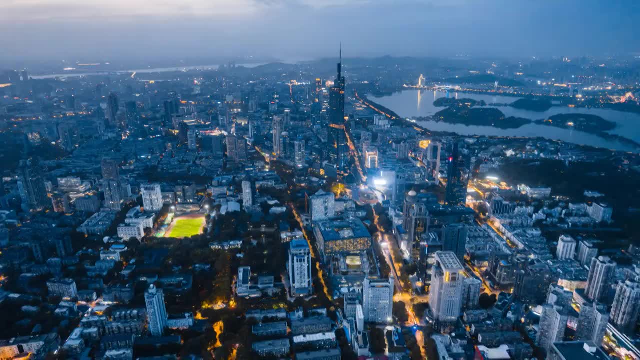 中国江苏南京紫峰大厦高视角夜景俯瞰航拍延时摄影视频素材