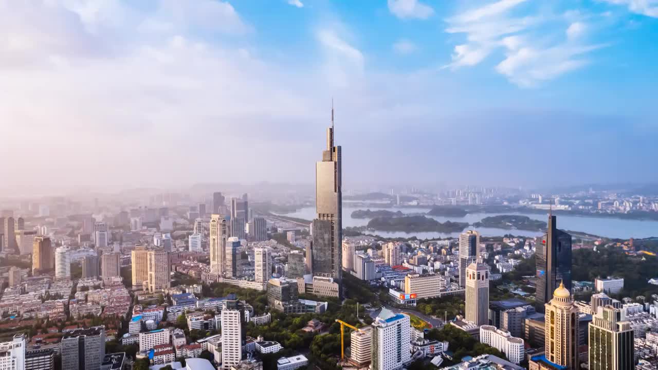 中国江苏南京紫峰大厦城市天际线环绕延时摄影视频素材