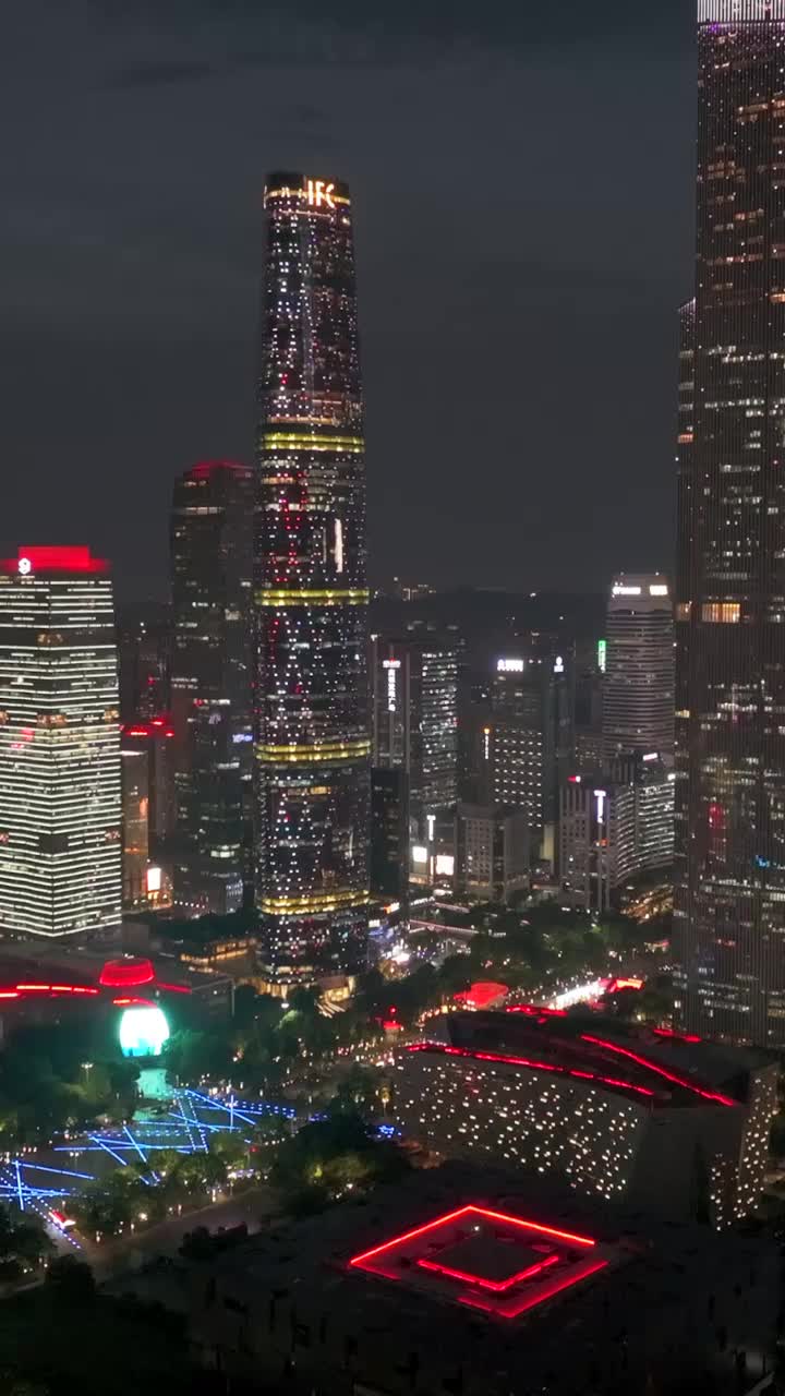 广州花城广场广州塔中轴线CBD傍晚入夜夜景航拍视频素材