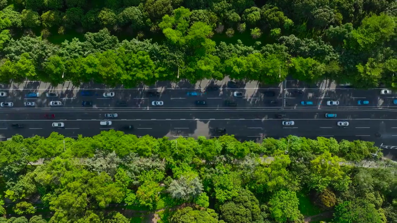 航拍深圳市南山区交通道路车流情况，汽车，交通，车流视频素材