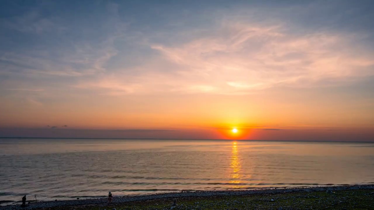 夏天青海湖日出延时风光视频素材