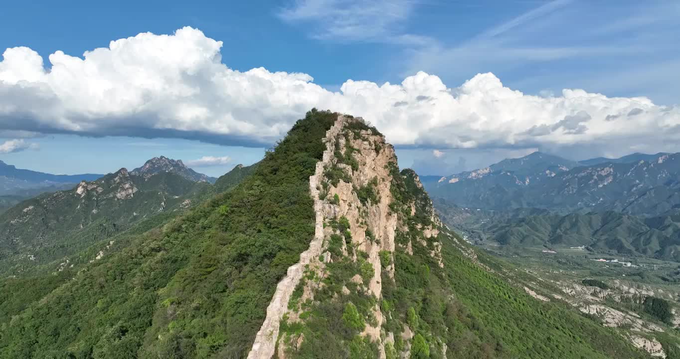 北京密云区司马台长城单边墙航拍视频素材