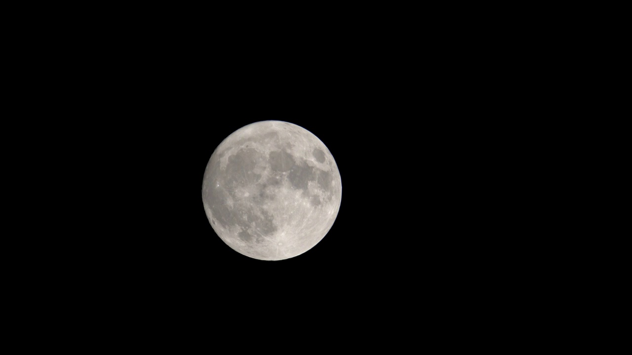 月亮月球夜晚天空明月中秋圆月十五的月亮视频素材