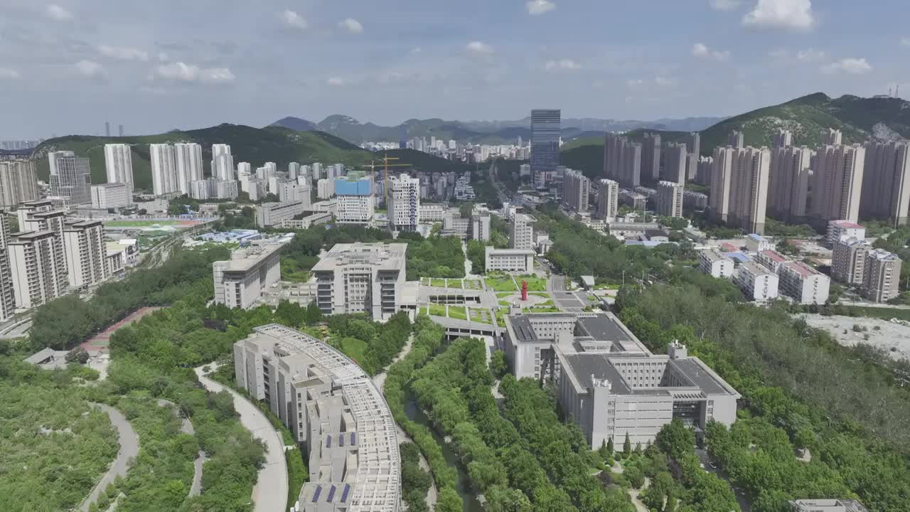 中国山东省济南大学图书馆航拍视频素材