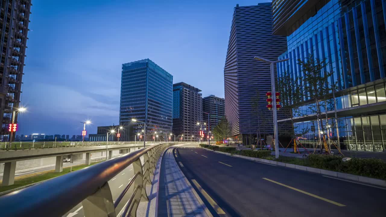 郑州金融岛夜景车流延时摄影视频素材