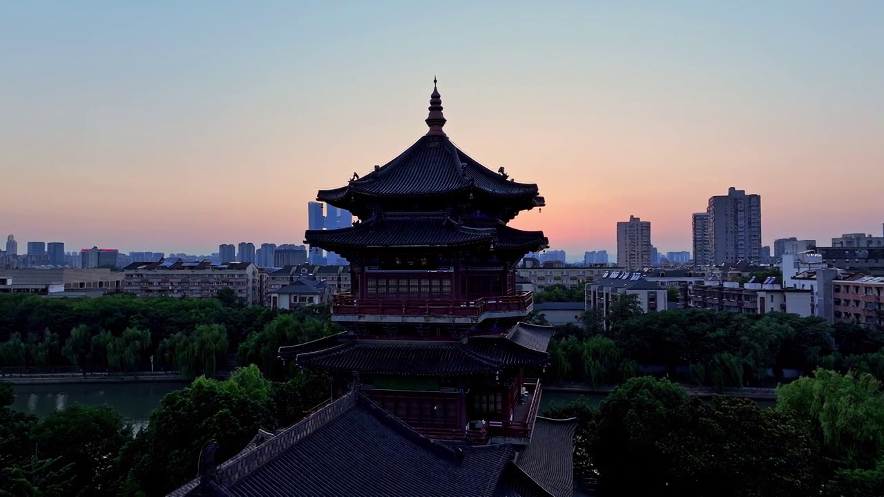 航拍江苏省南京市赏心亭夜景 古建筑视频素材