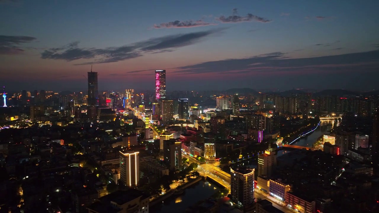 徐州市主城区 苏宁广场 德基广场 淮海路 香榭丽花园视频素材