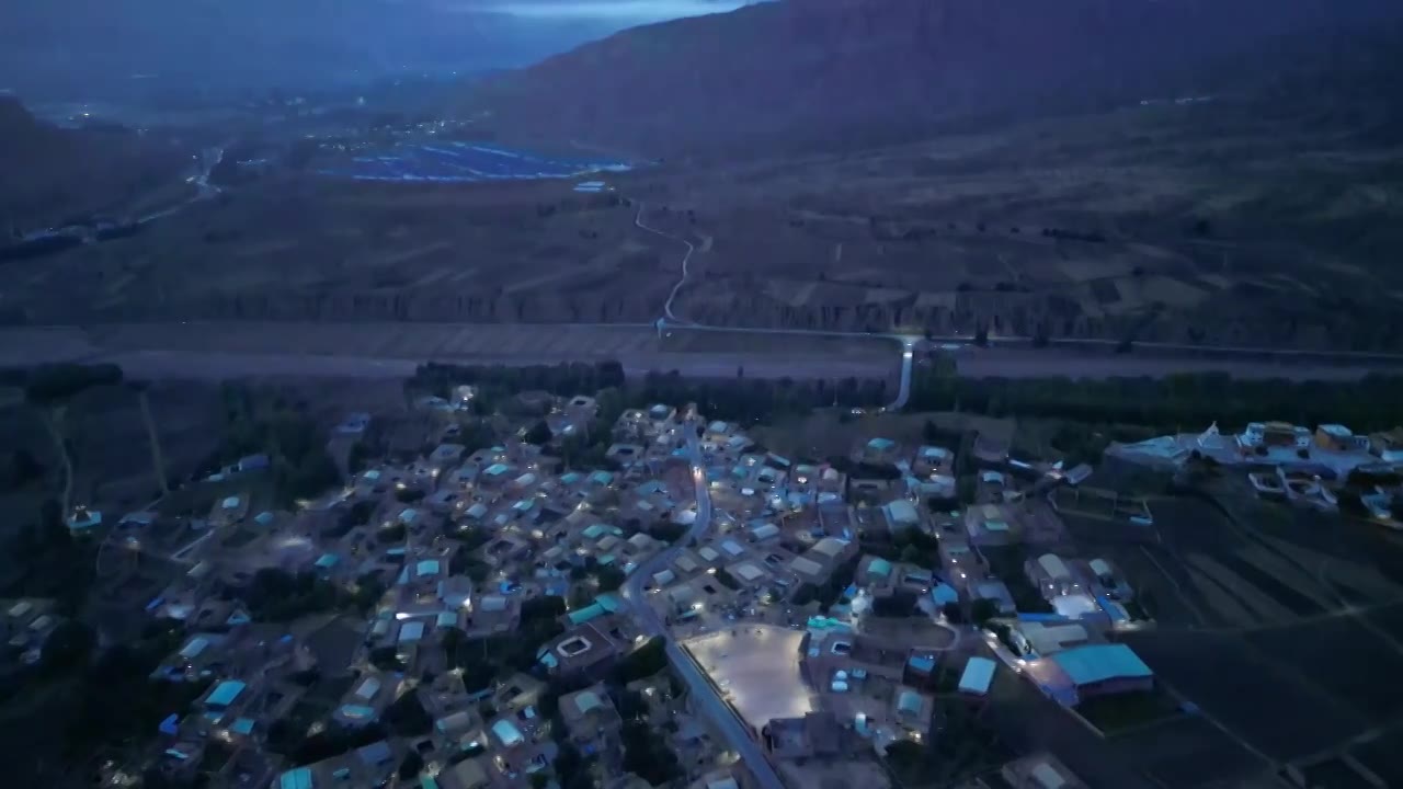 浪加村日落夜景视频素材画面1