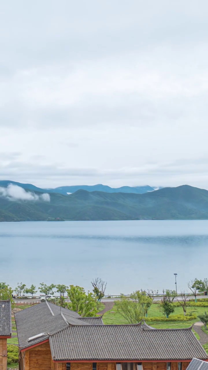 泸沽湖的清晨视频素材