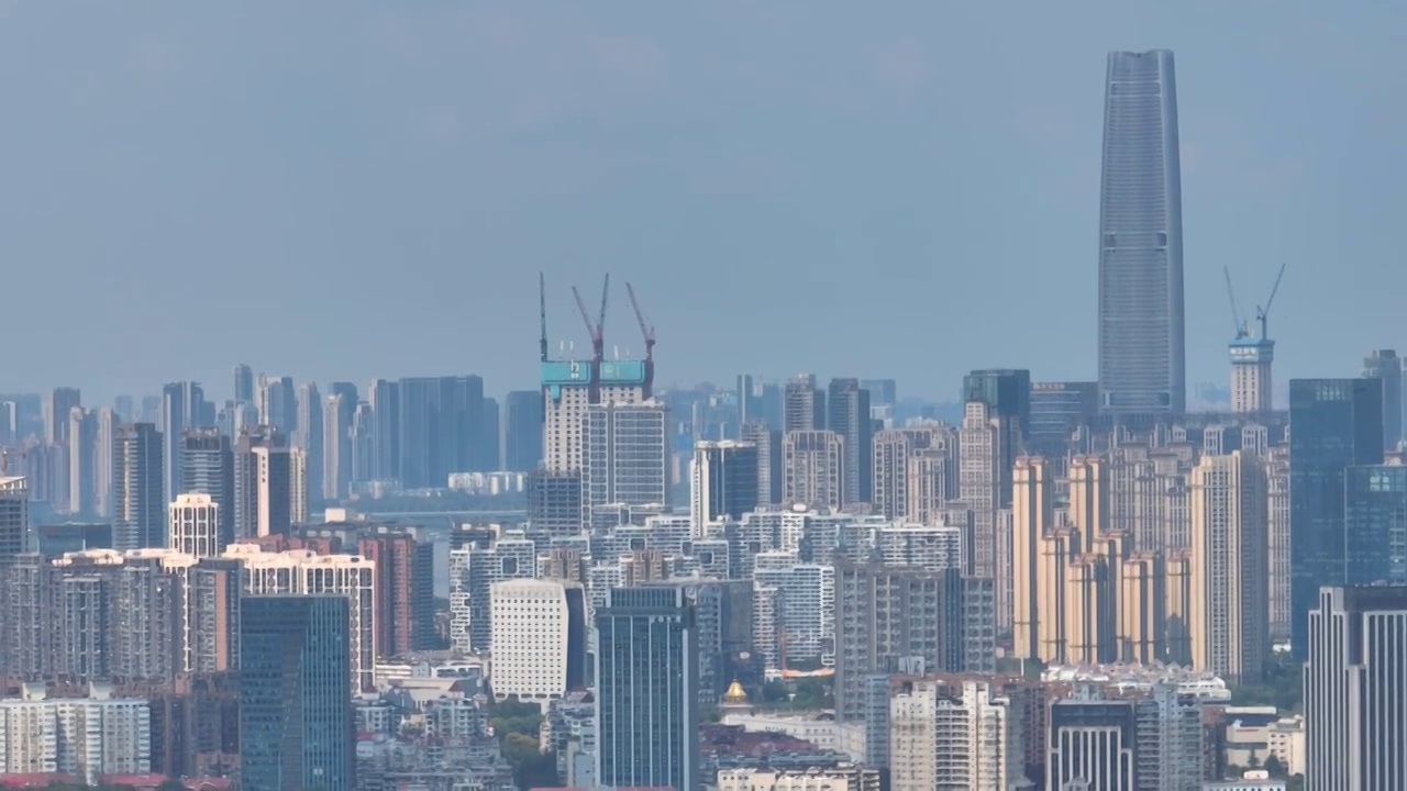 武汉夏日城市地标和天际线风光视频素材