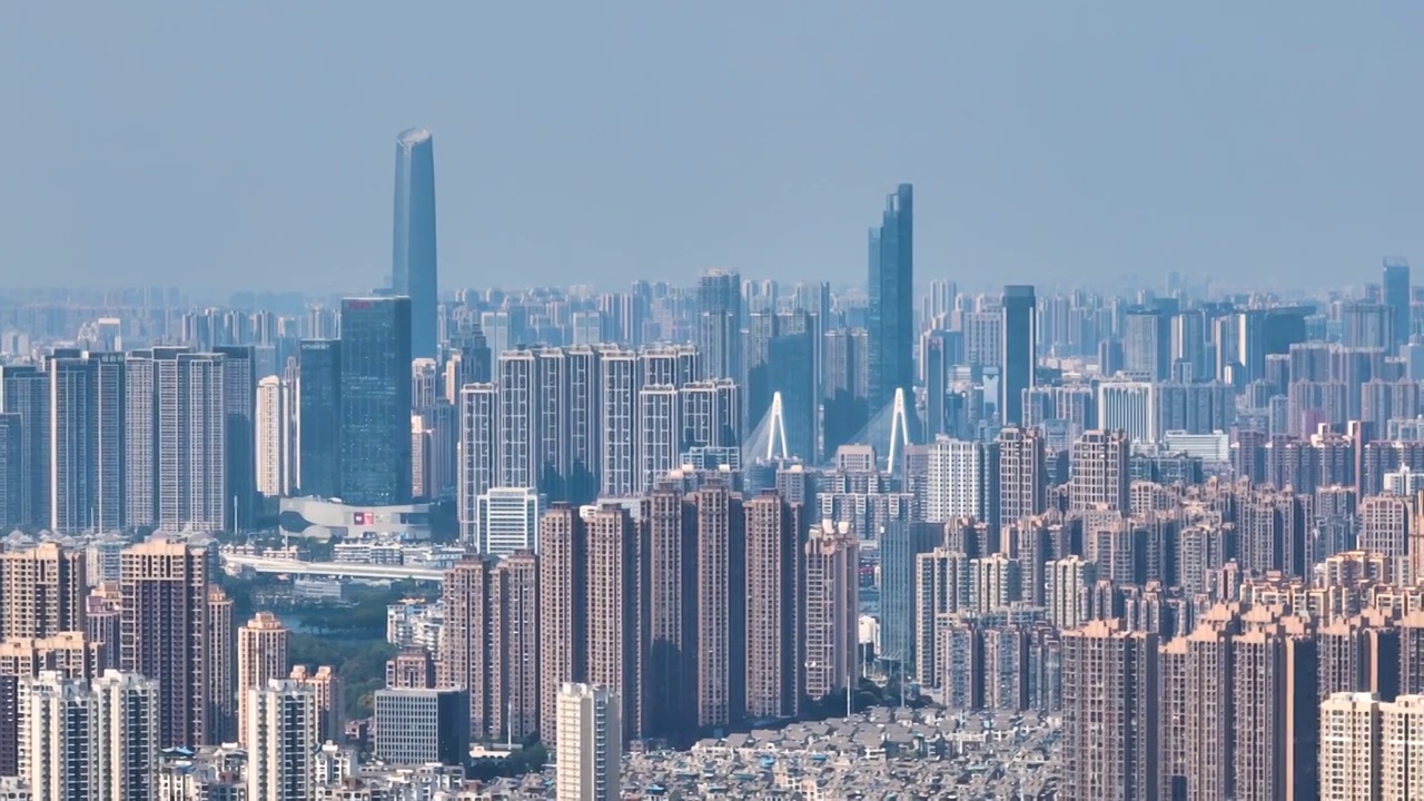 武汉夏日城市地标和天际线风光视频素材