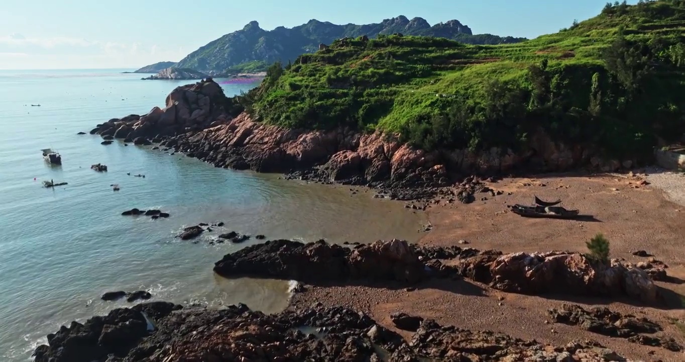 大海 海滩 岛 海浪 渔船 风景视频素材