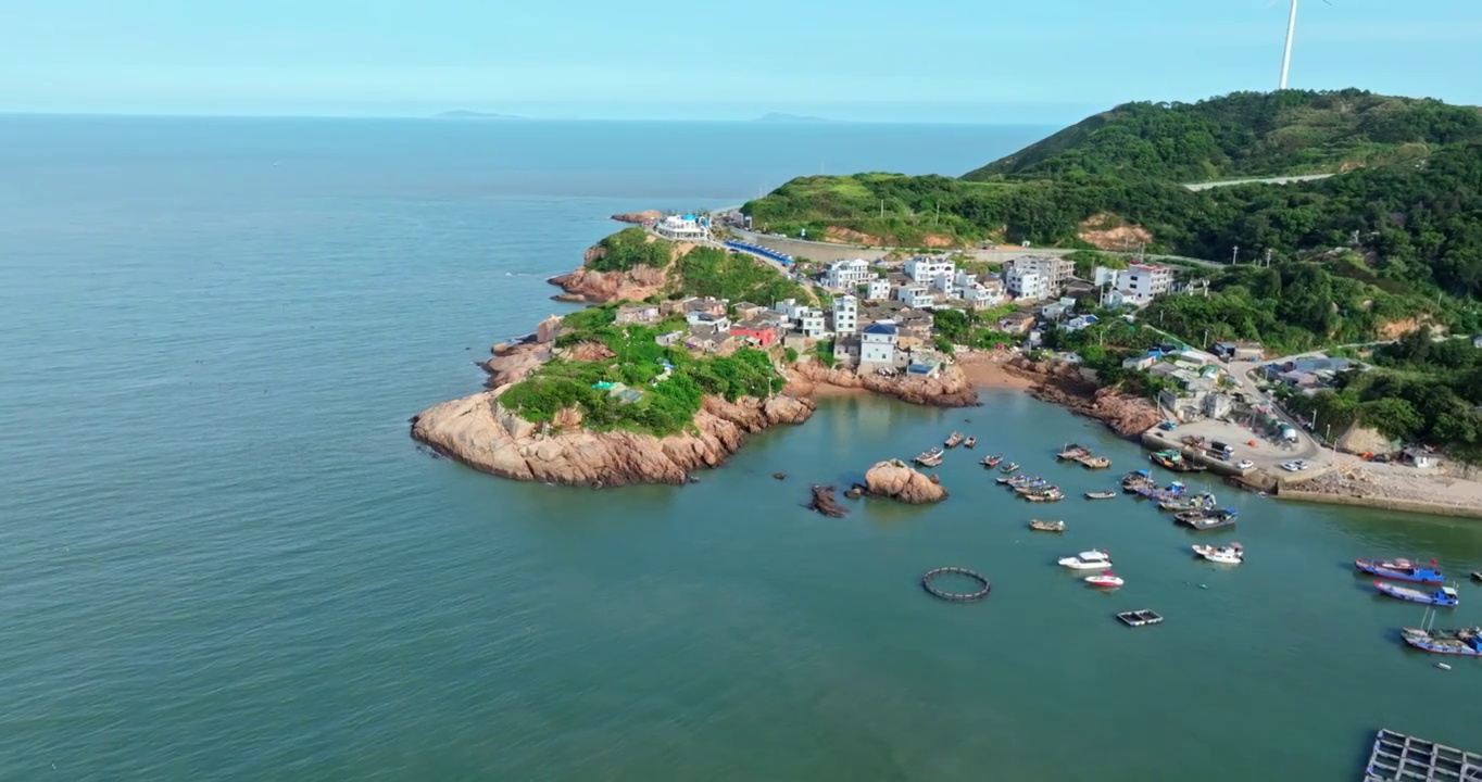 东海   一号风景道 大海 海滩 岛 海浪 渔船 风景视频素材