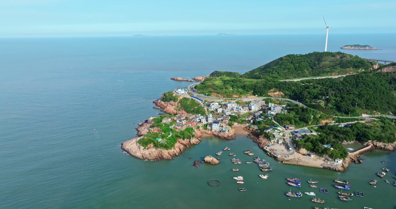 东海   一号风景道 大海 海滩 岛 海浪 渔船 风景视频素材