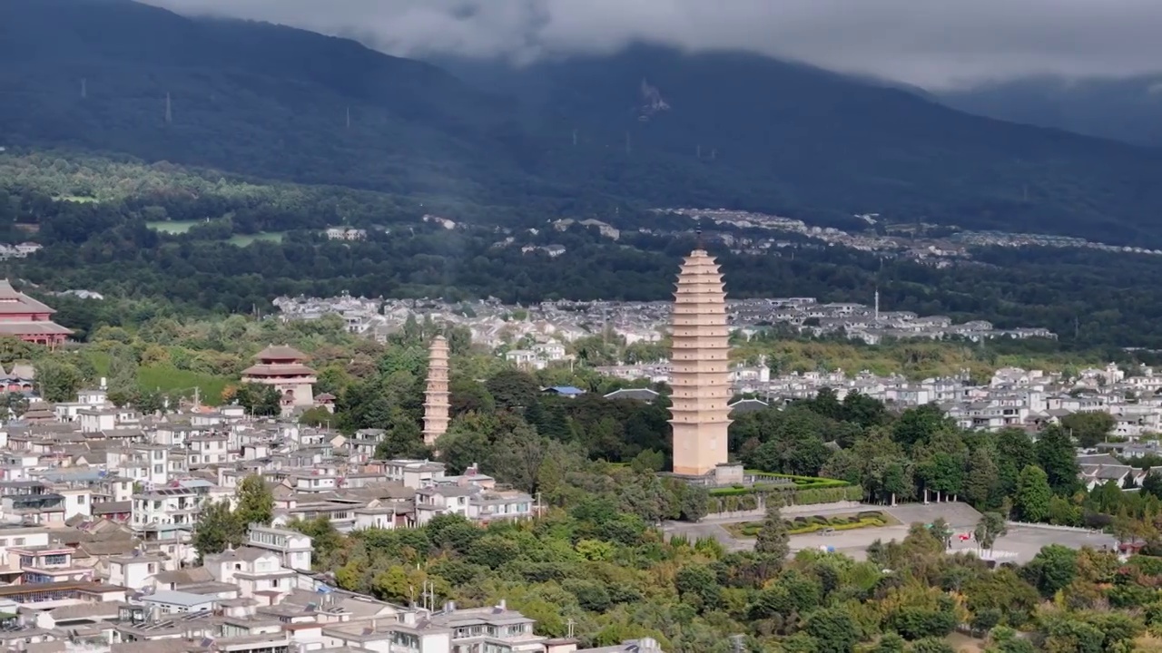 云南大理崇圣寺三塔视频素材