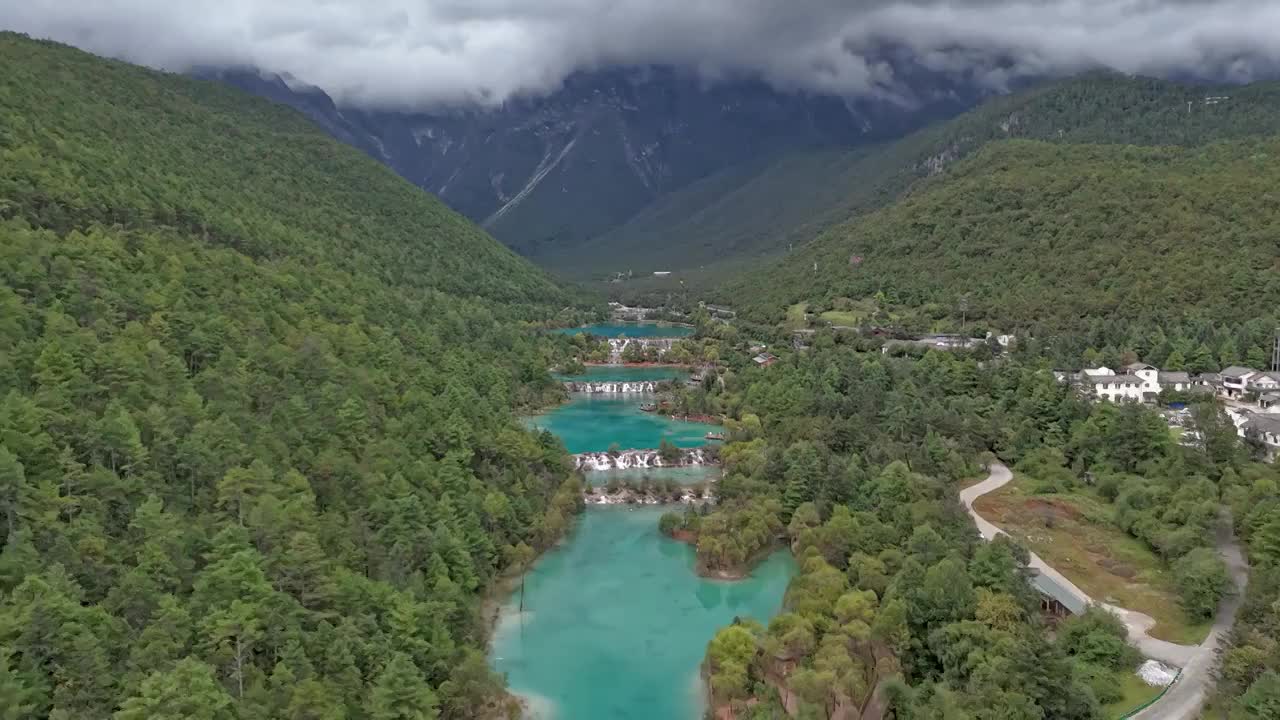 云南丽江玉龙雪山蓝月谷视频素材