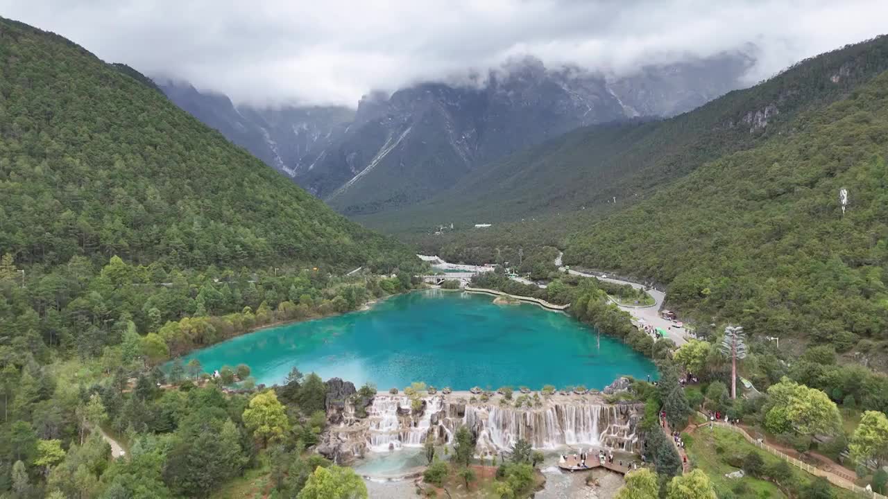 云南丽江玉龙雪山蓝月谷视频素材