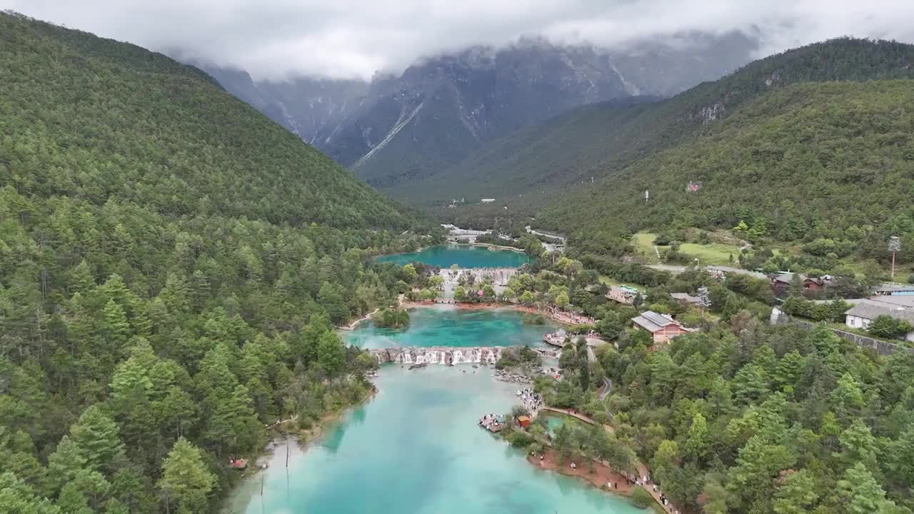 云南丽江玉龙雪山蓝月谷视频素材