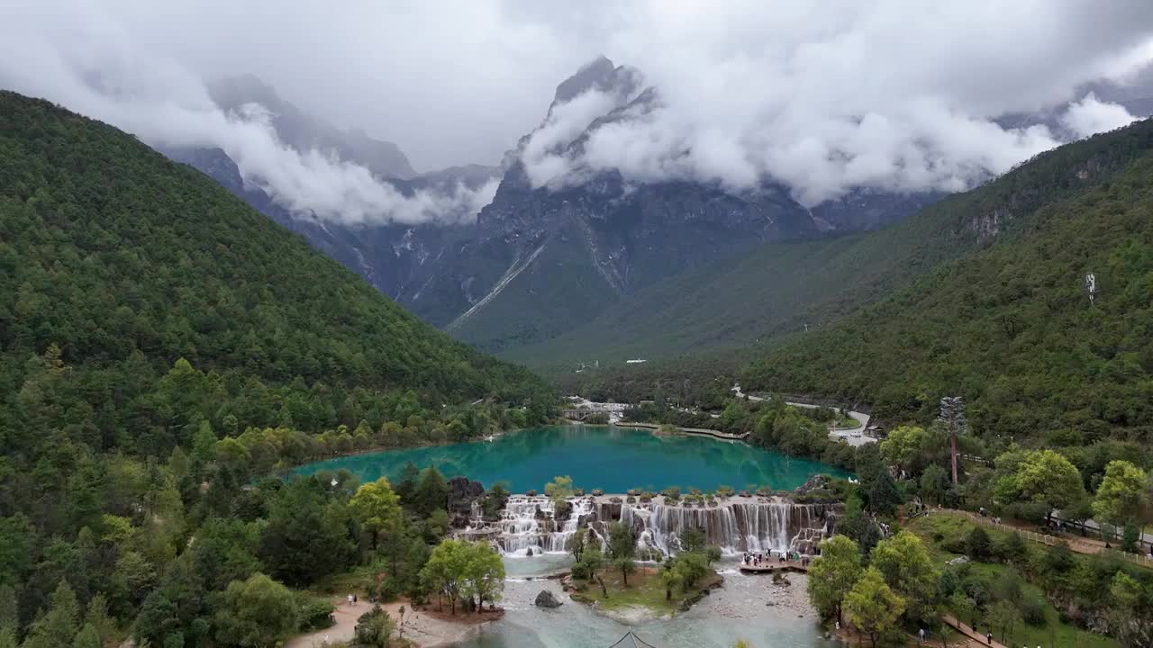 云南丽江玉龙雪山蓝月谷视频素材