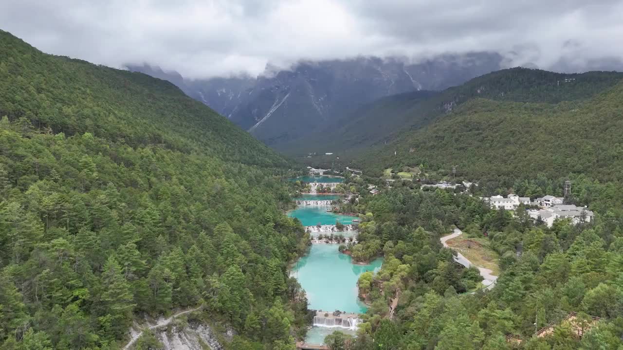 云南丽江玉龙雪山蓝月谷视频素材