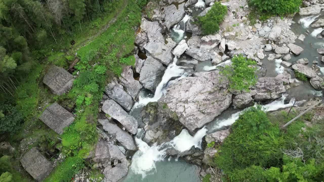 航拍温州泽雅风景区明代四连碓造纸作坊视频素材