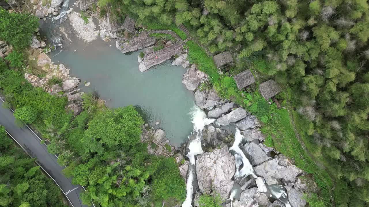 航拍温州泽雅风景区明代四连碓造纸作坊视频素材