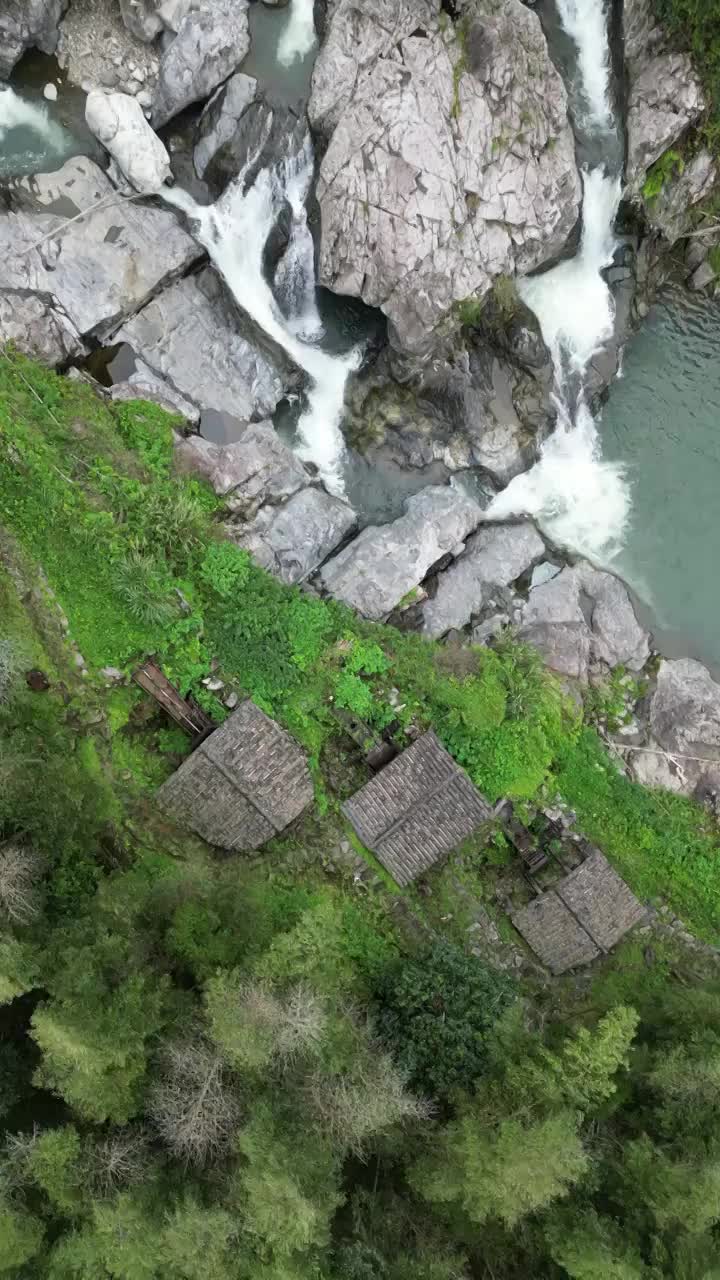 航拍温州泽雅风景区明代四连碓造纸作坊视频素材