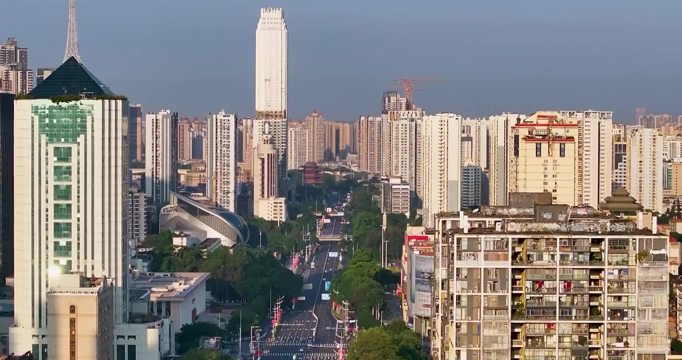 航拍广西南宁日出城市建筑风光视频素材