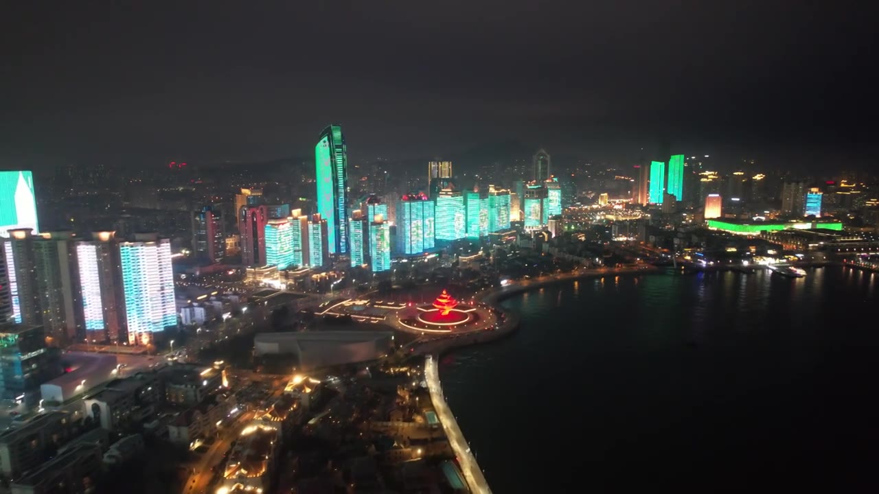 山东青岛浮山湾城市天际线夜景风光航拍视频素材