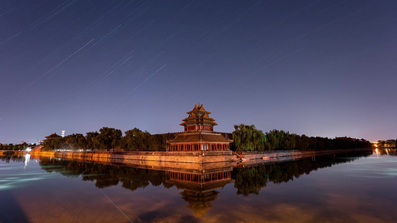 北京故宫西北角楼秋季夜晚星轨延时视频素材