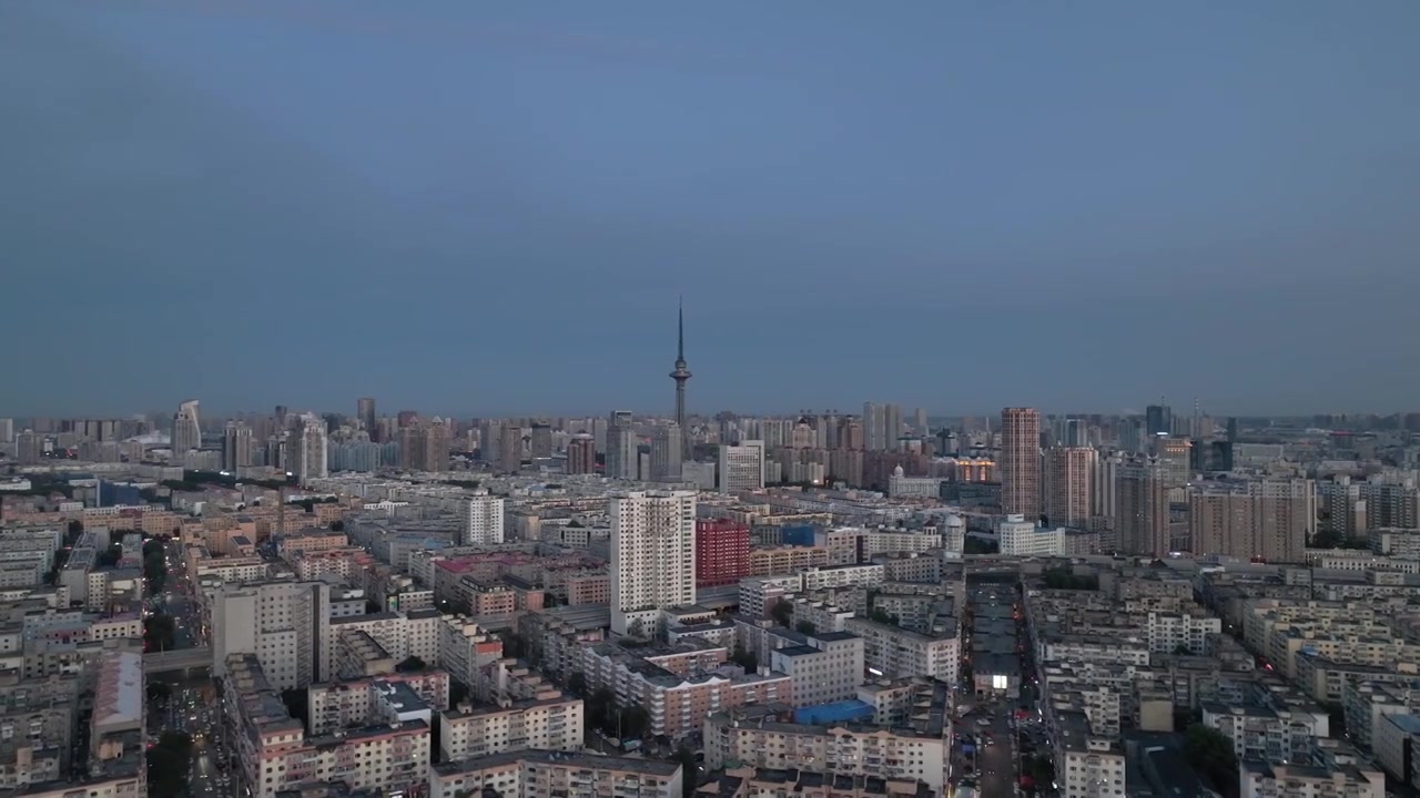 航拍黑龙江哈尔滨龙塔城市天际线夜景视频素材