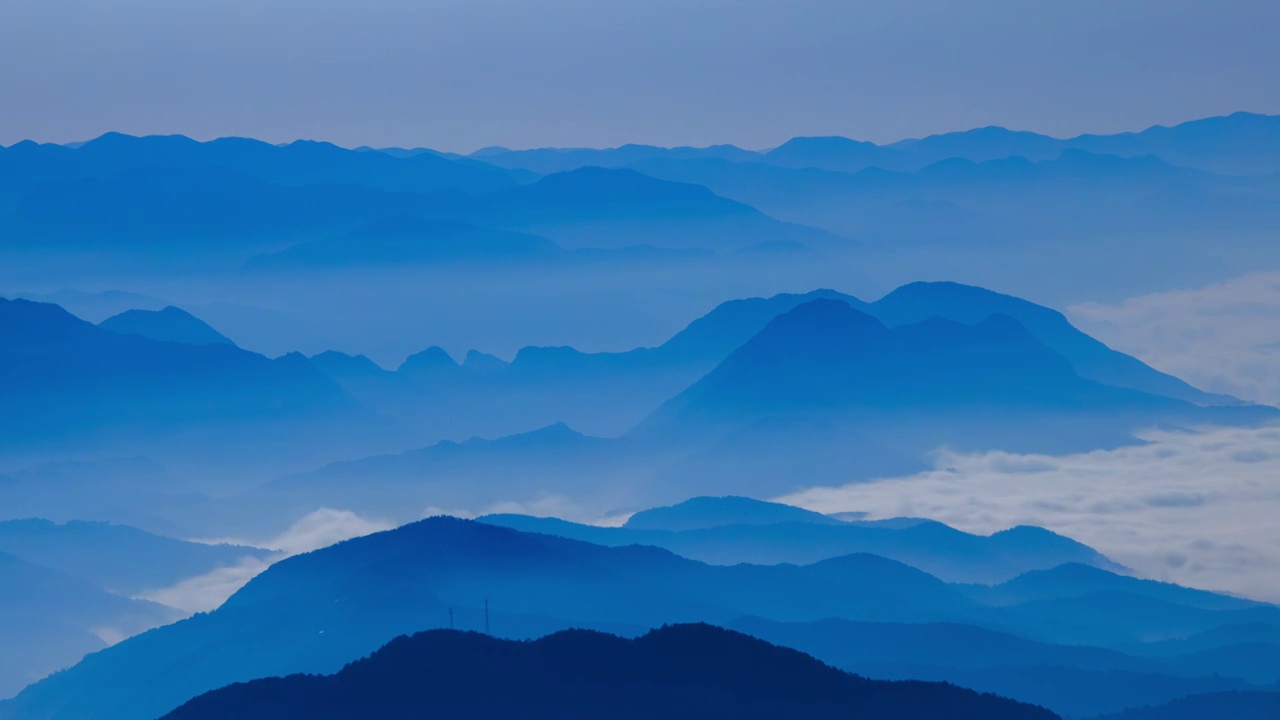 湖北襄阳横冲景区日出云海延时水墨画视频素材