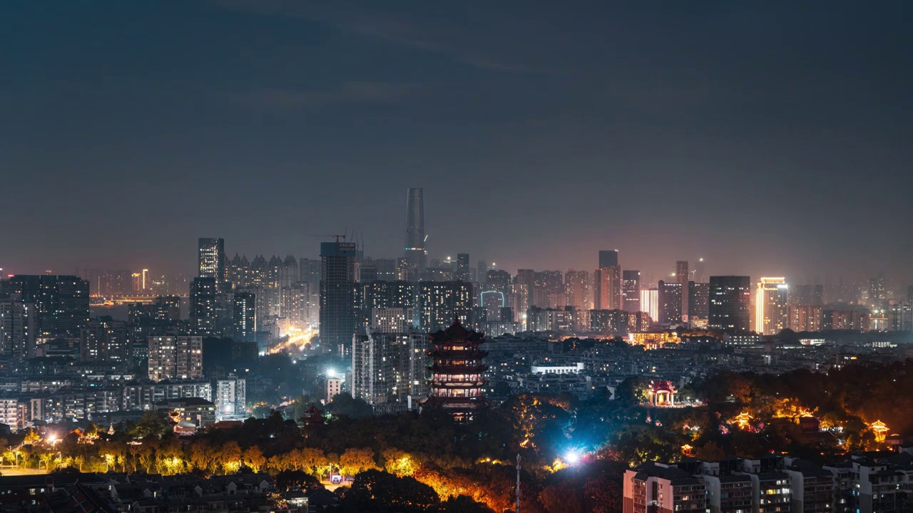 湖北武汉黄鹤楼夜景与城市建筑延时摄影视频素材