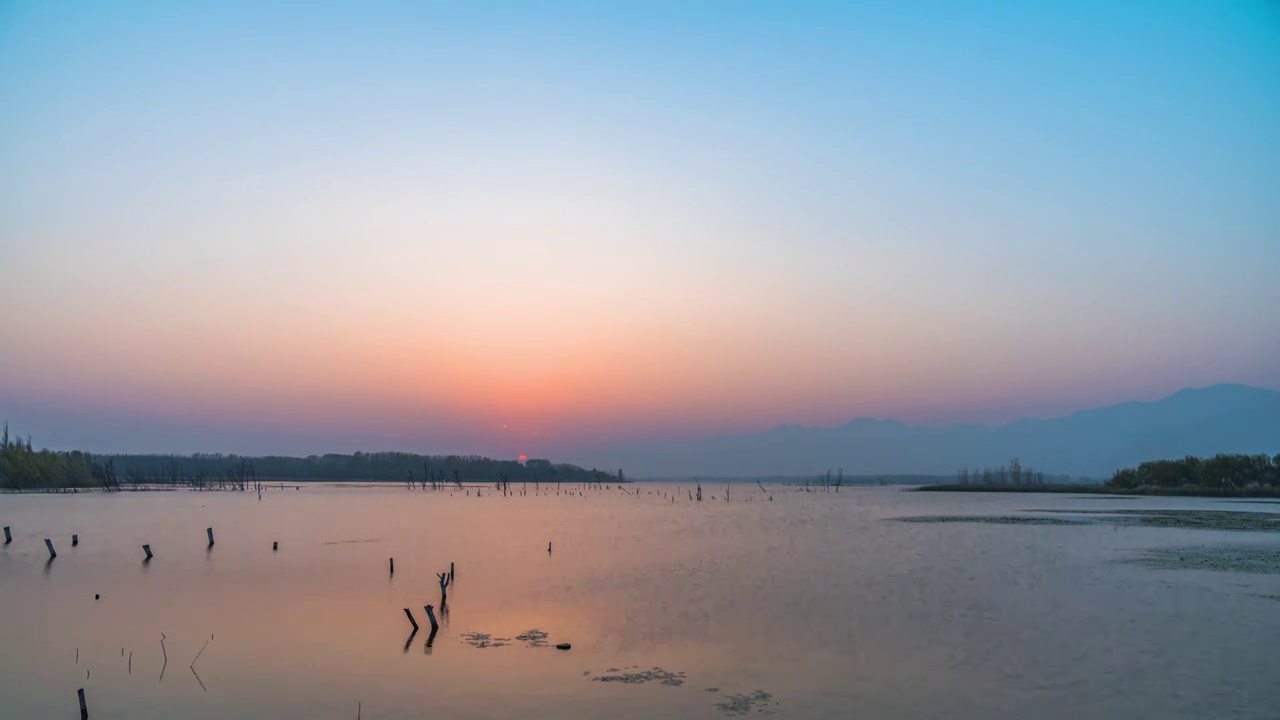 秋天官厅水库傍晚日落夕阳视频素材