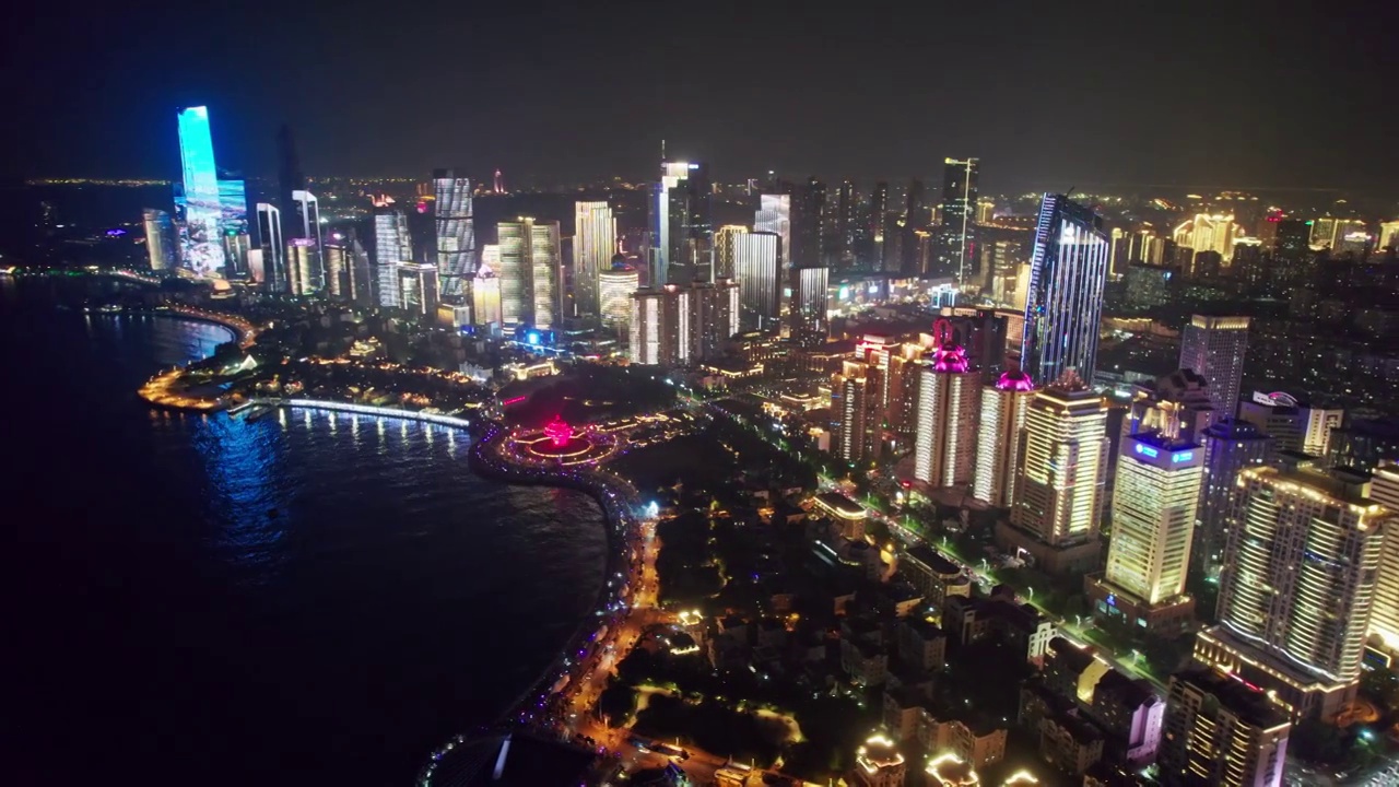 中国山东青岛五四广场城市夜景灯光秀航拍视频素材