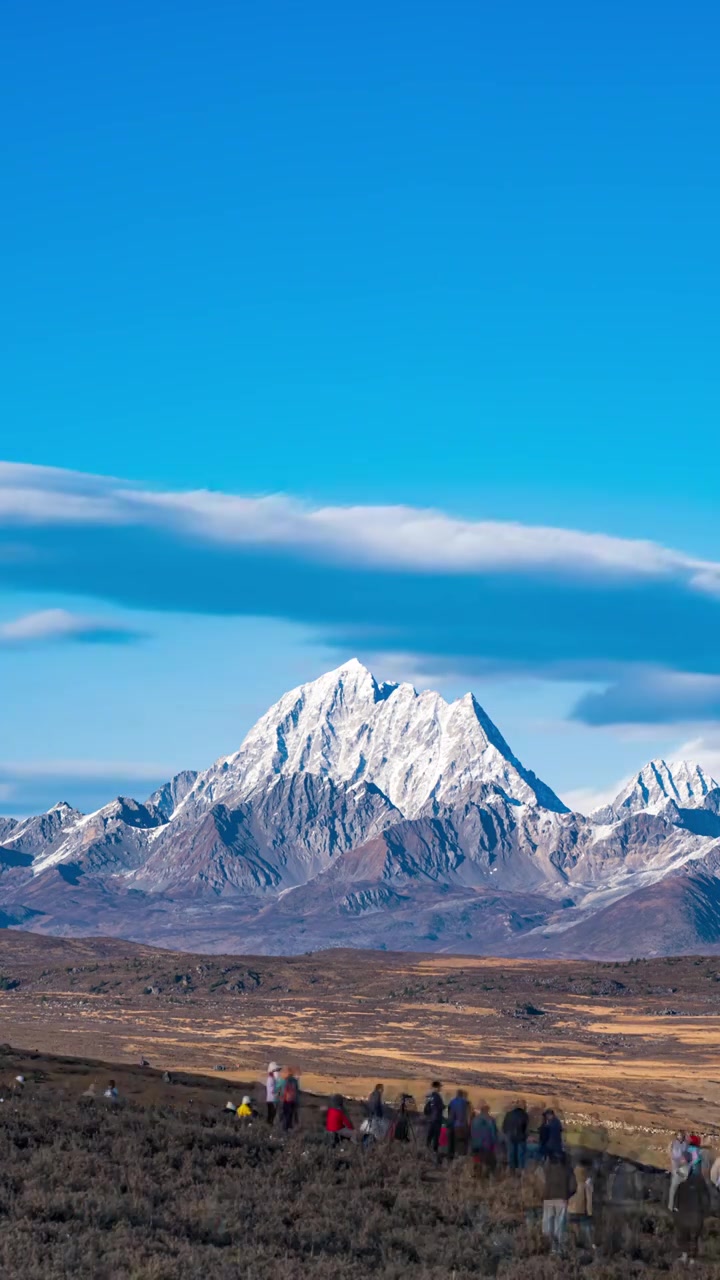 鱼子西雅拉雪山风光白昼延迟视频素材