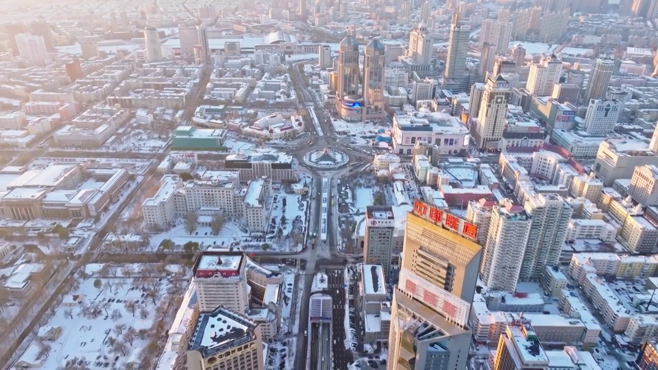 中国黑龙江哈尔滨城市雪景风光航拍视频素材