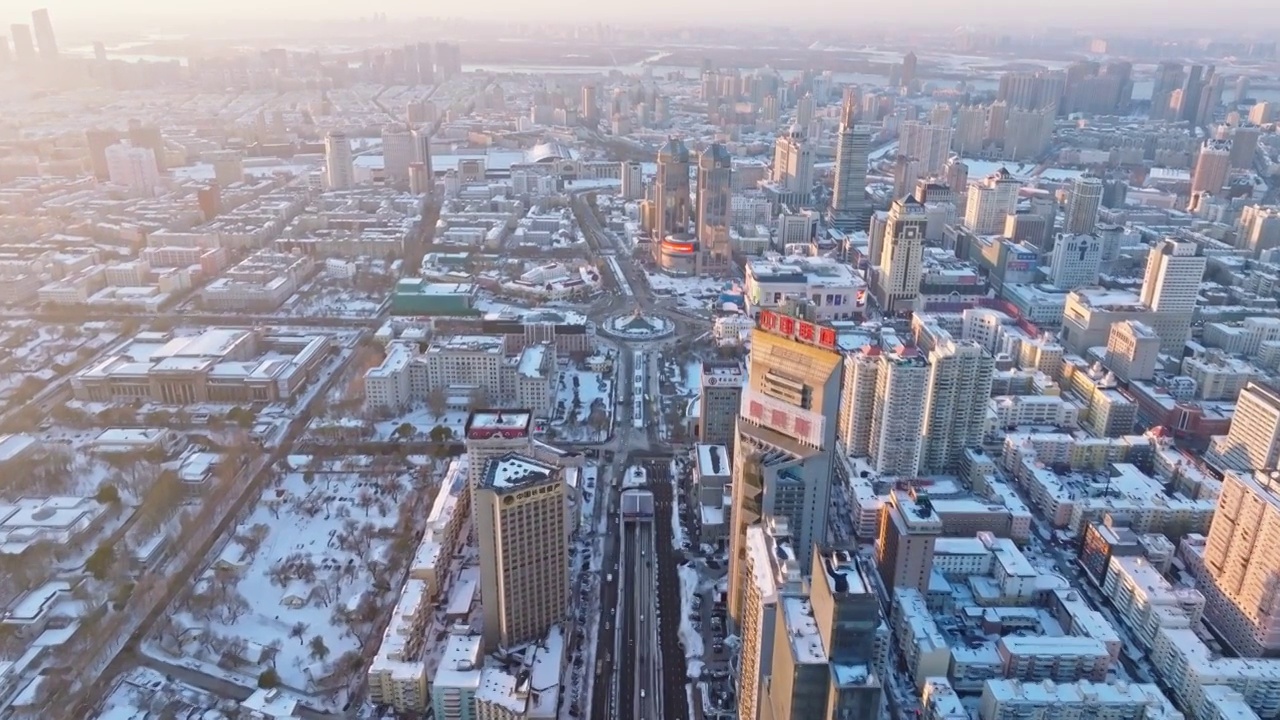 中国黑龙江哈尔滨城市雪景风光航拍视频素材