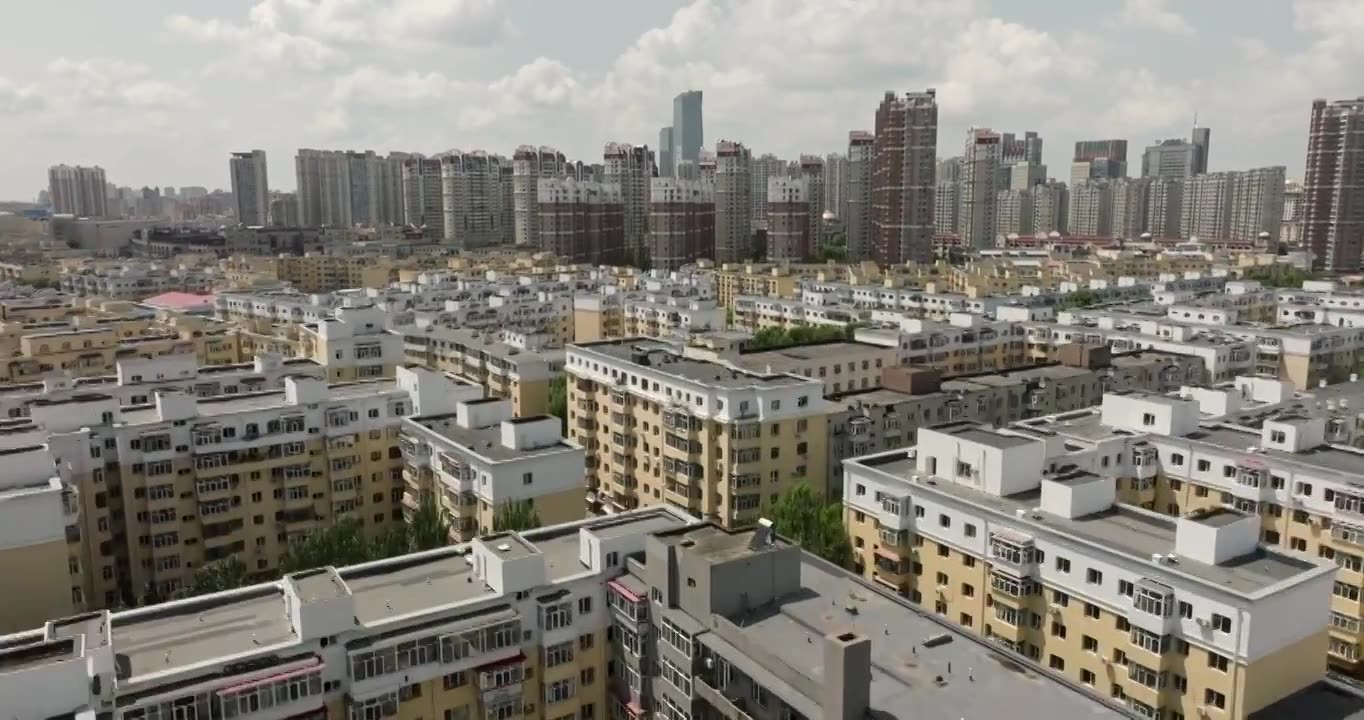 低空航拍哈尔滨密集的住宅楼视频素材