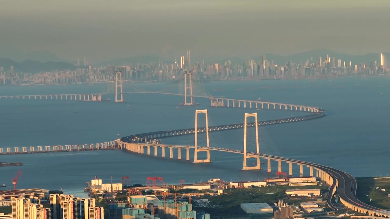 航拍深中通道跨海大桥视频素材