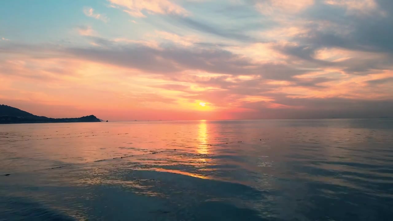 青岛石老人海水浴场朝阳视频素材