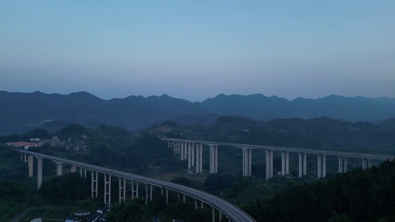 周家山大桥航拍视频素材画面2