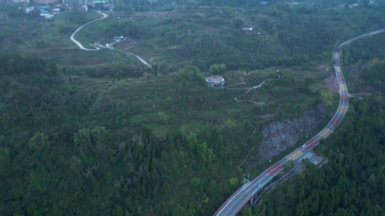 周家山大桥航拍视频素材画面3
