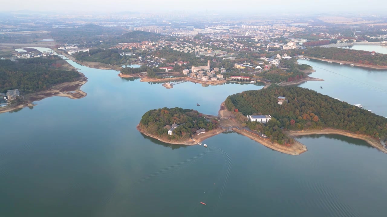 航拍中国江苏省常州市溧阳市天目湖生态旅游度假区风光视频素材