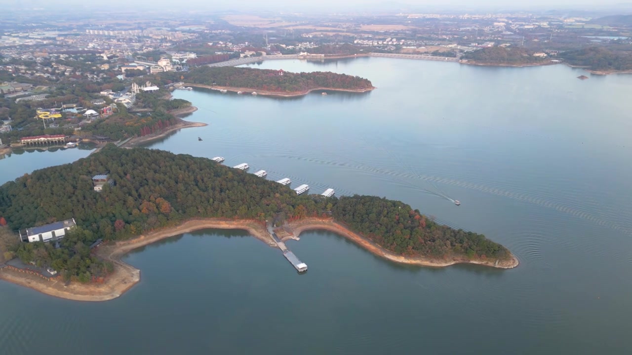 航拍中国江苏省常州市溧阳市天目湖生态旅游度假区风光视频素材