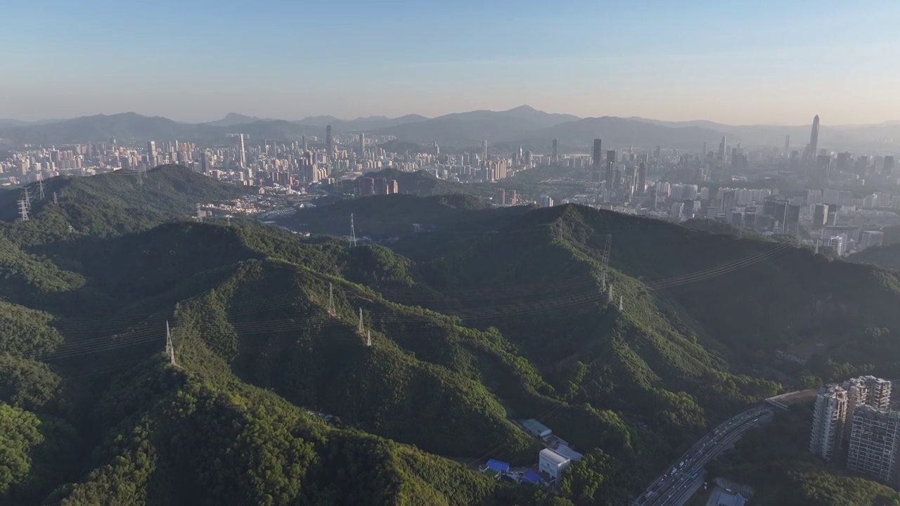 广东省深圳市龙岗区坂田街道星河总部双子塔航拍视频素材