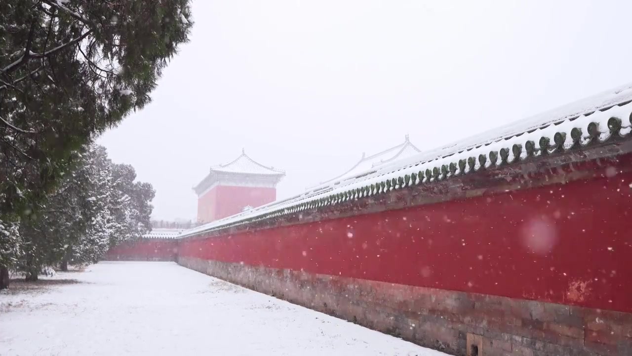 北京市天坛公园祈年殿棂星门皇穹宇雪景视频素材