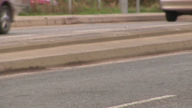 公路地面特写视频素材画面2